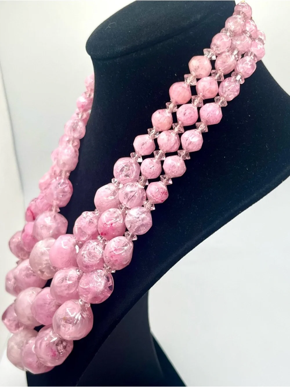 Vintage Carnegie Pink Glass Bead Necklace 3 Strand Chunky Signed Statement - Picture 5 of 8